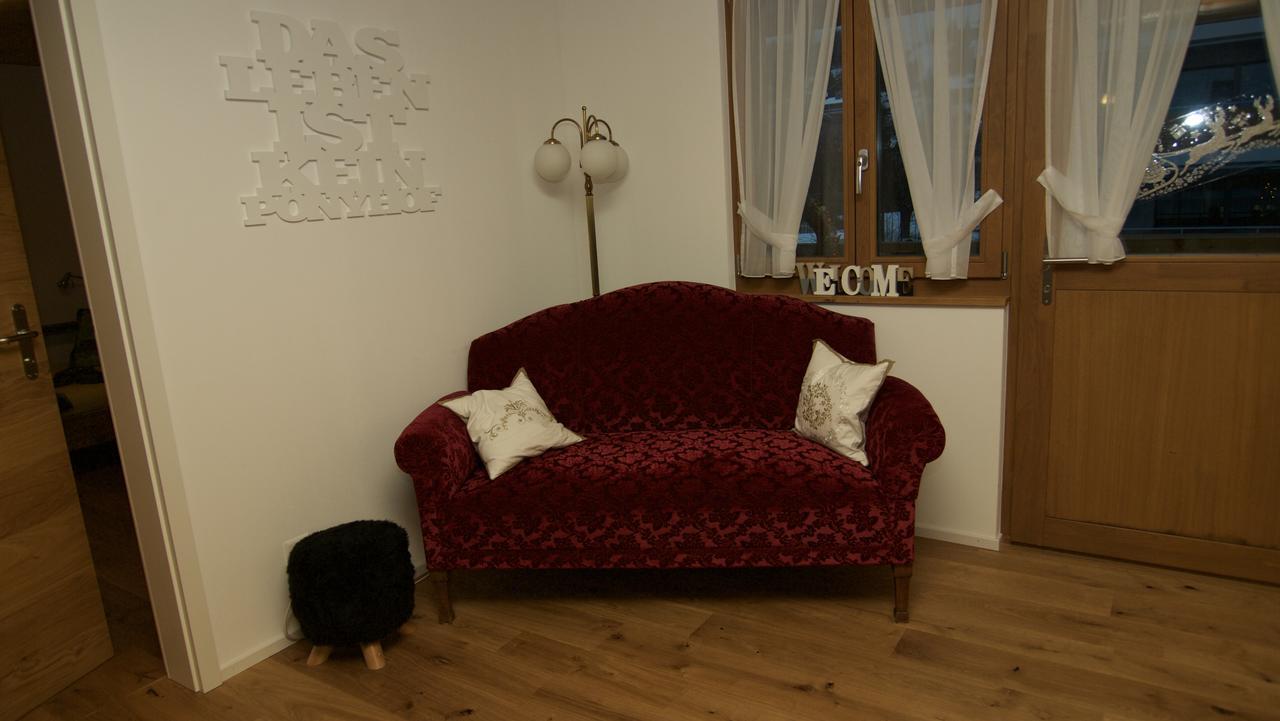 Conny'S B&B Niederweningen Exterior foto